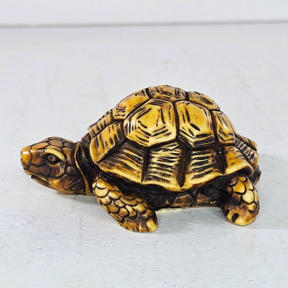 Vintage Action Tortoise Turtle Figurine Resin Made in Italy Unique Reptile - Picture 4 of 8